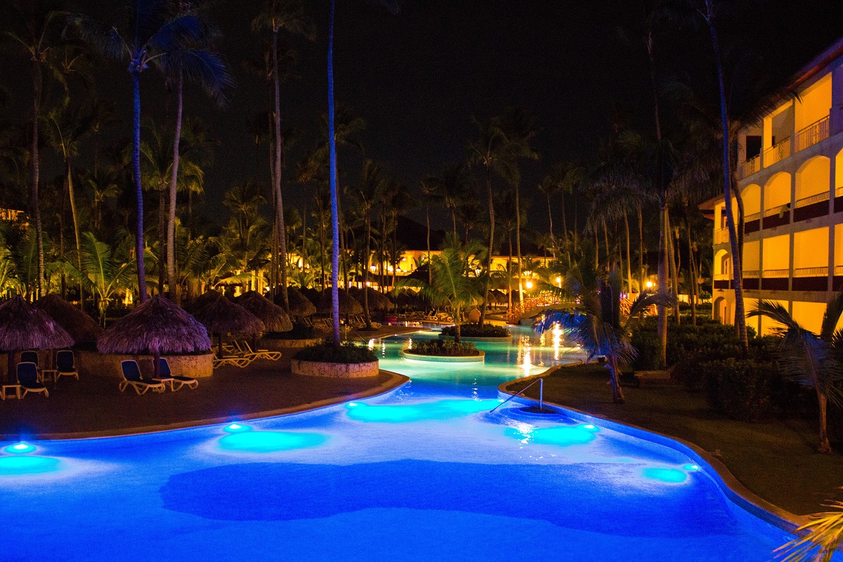 Resort, Hotels and Apartment Removals and Renovation Services
